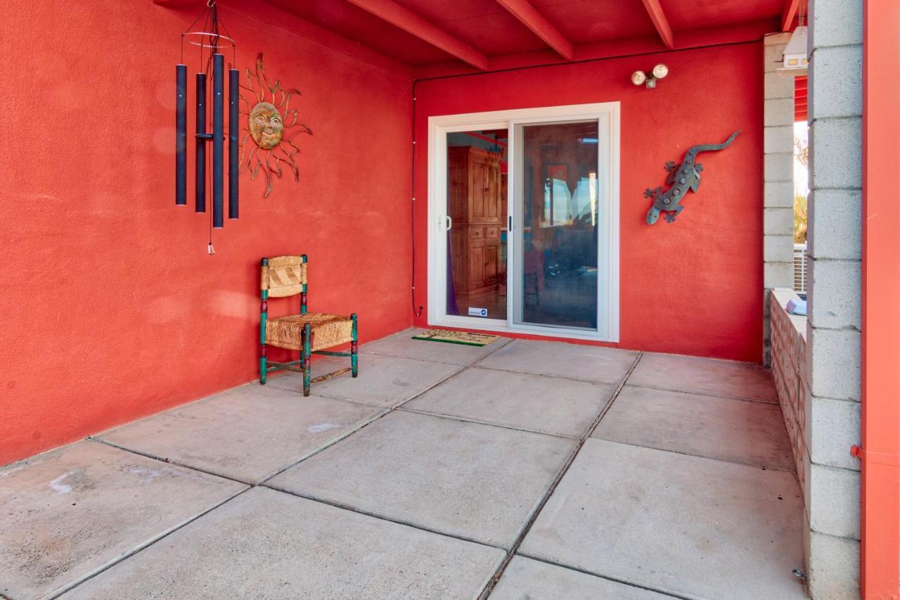 טוונטיניין פאלמס Chuck'S Cabin In A Joshua Tree Community מראה חיצוני תמונה