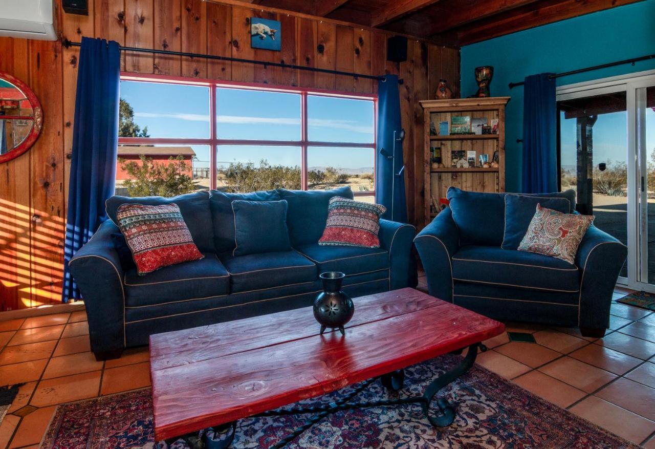 טוונטיניין פאלמס Chuck'S Cabin In A Joshua Tree Community מראה חיצוני תמונה