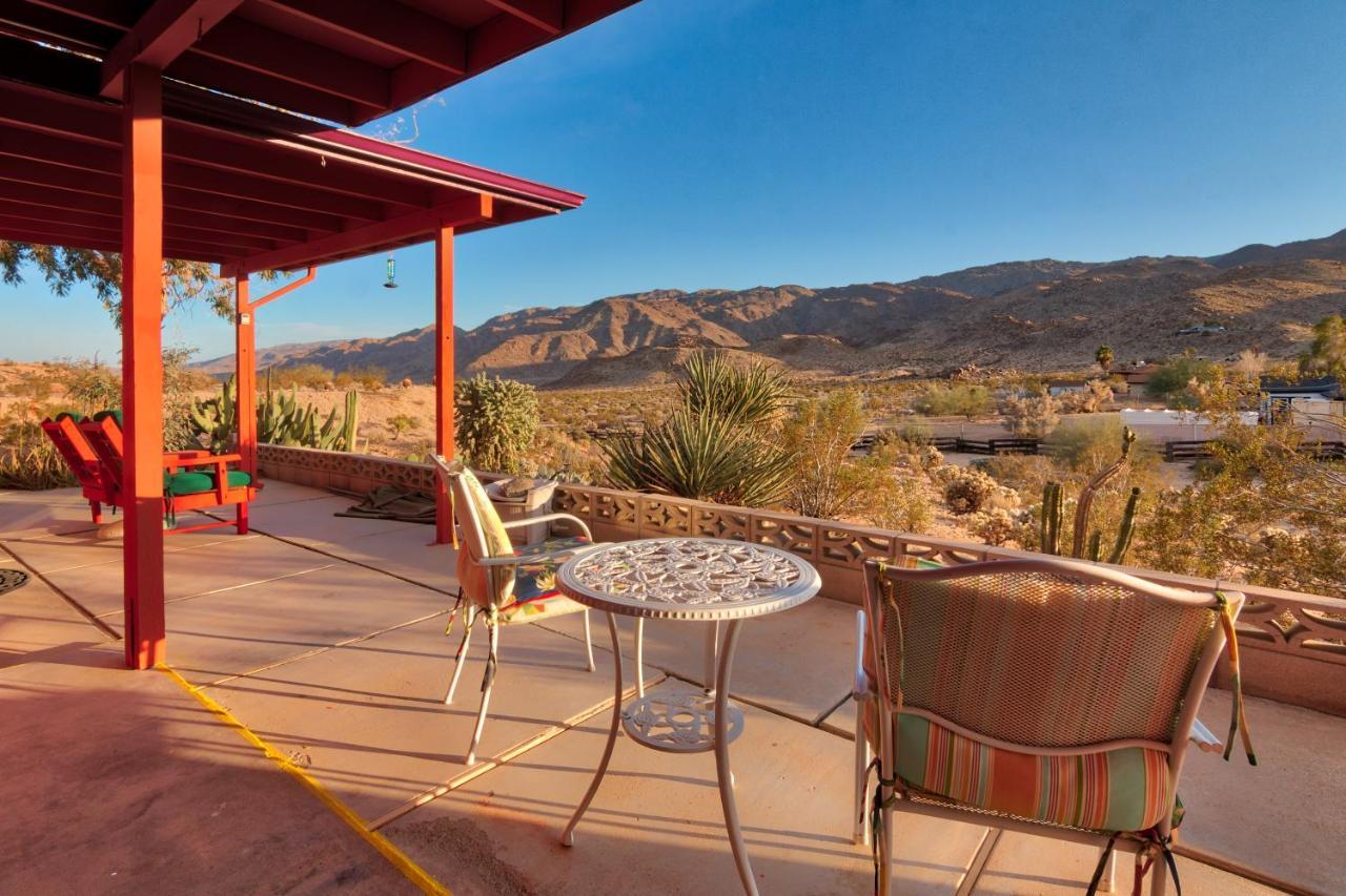 טוונטיניין פאלמס Chuck'S Cabin In A Joshua Tree Community מראה חיצוני תמונה
